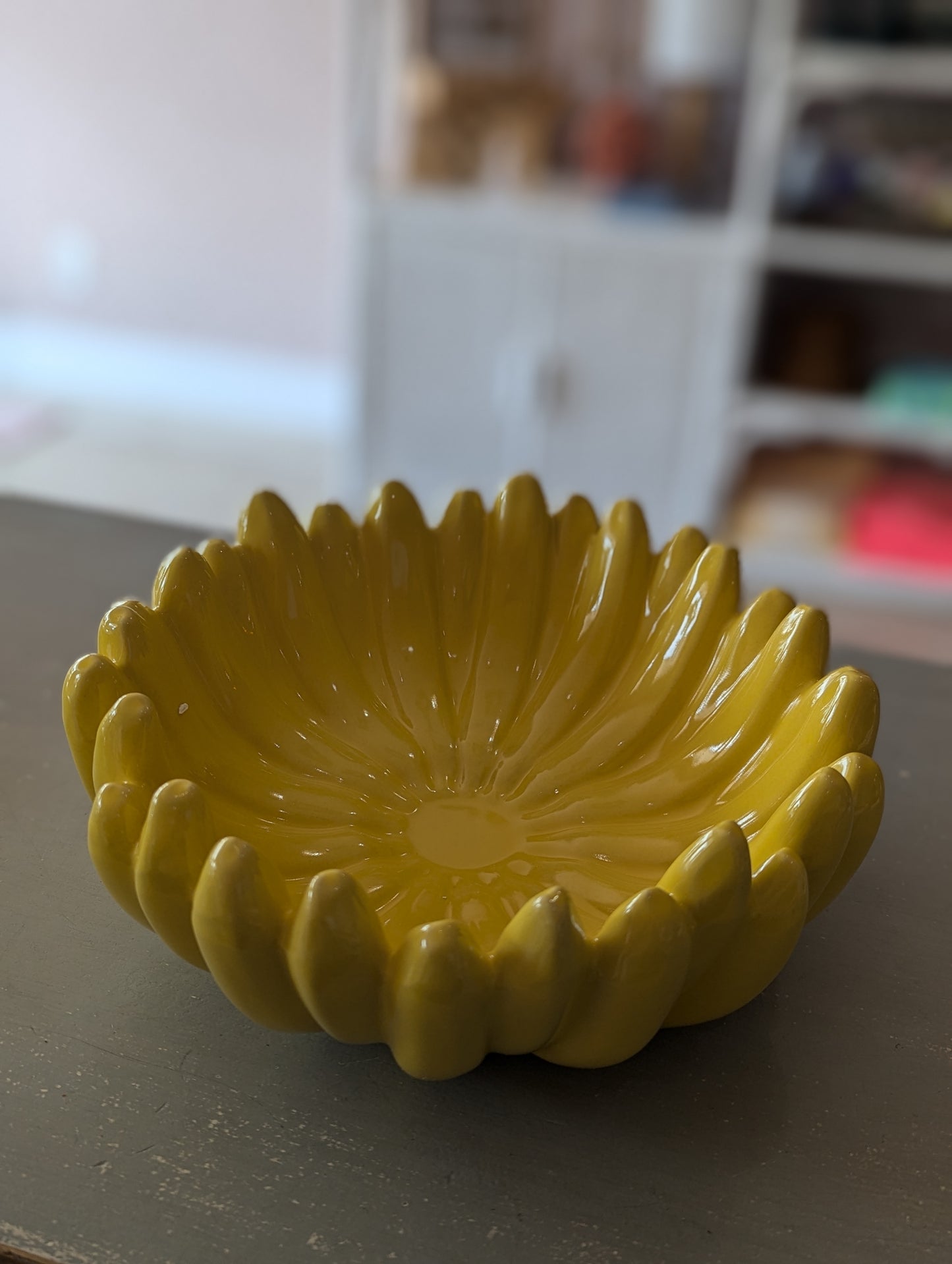 Chic Banana-Shaped Fruit Bowl