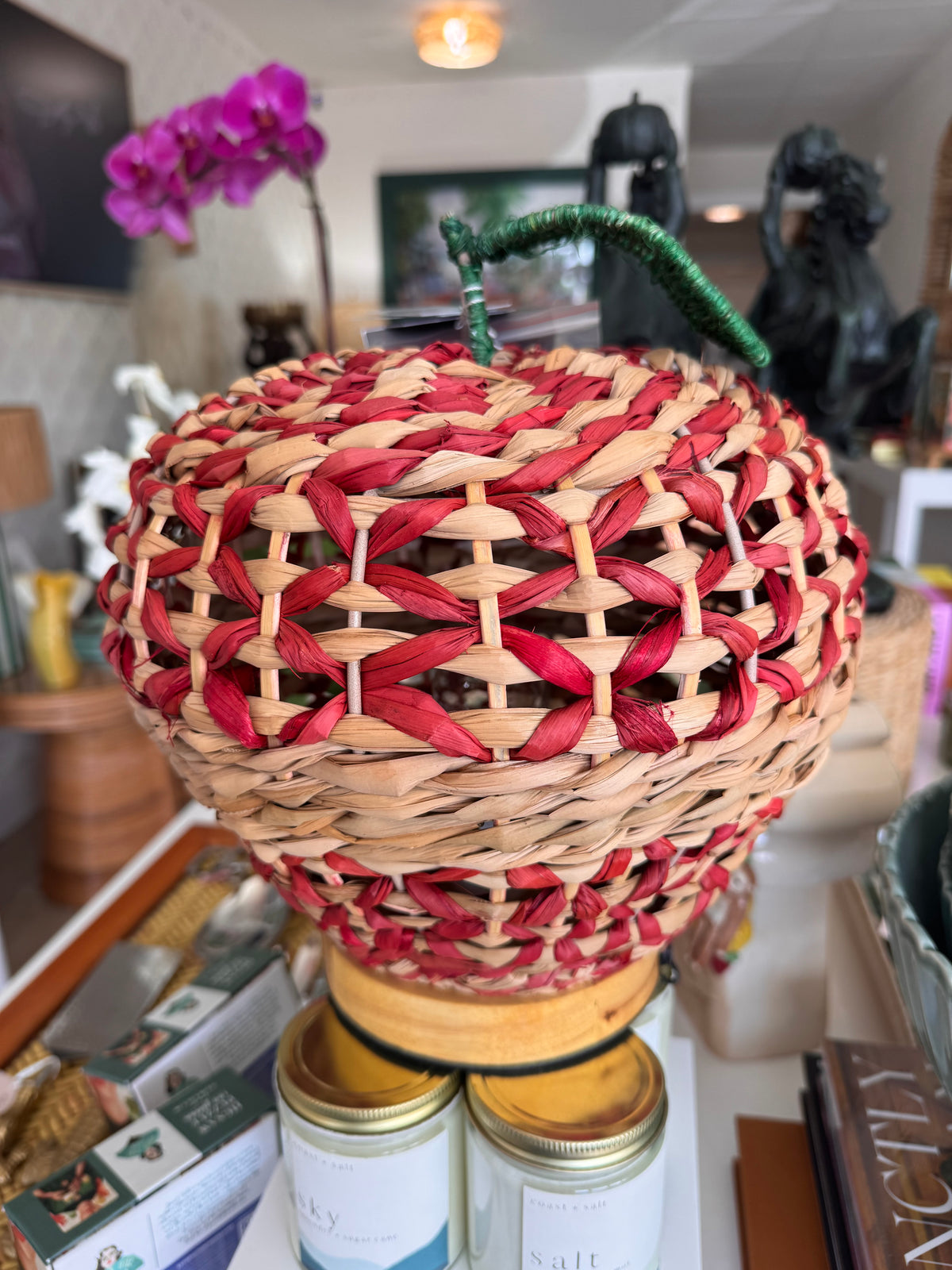 Woven Apple Lamp - Rechargeable