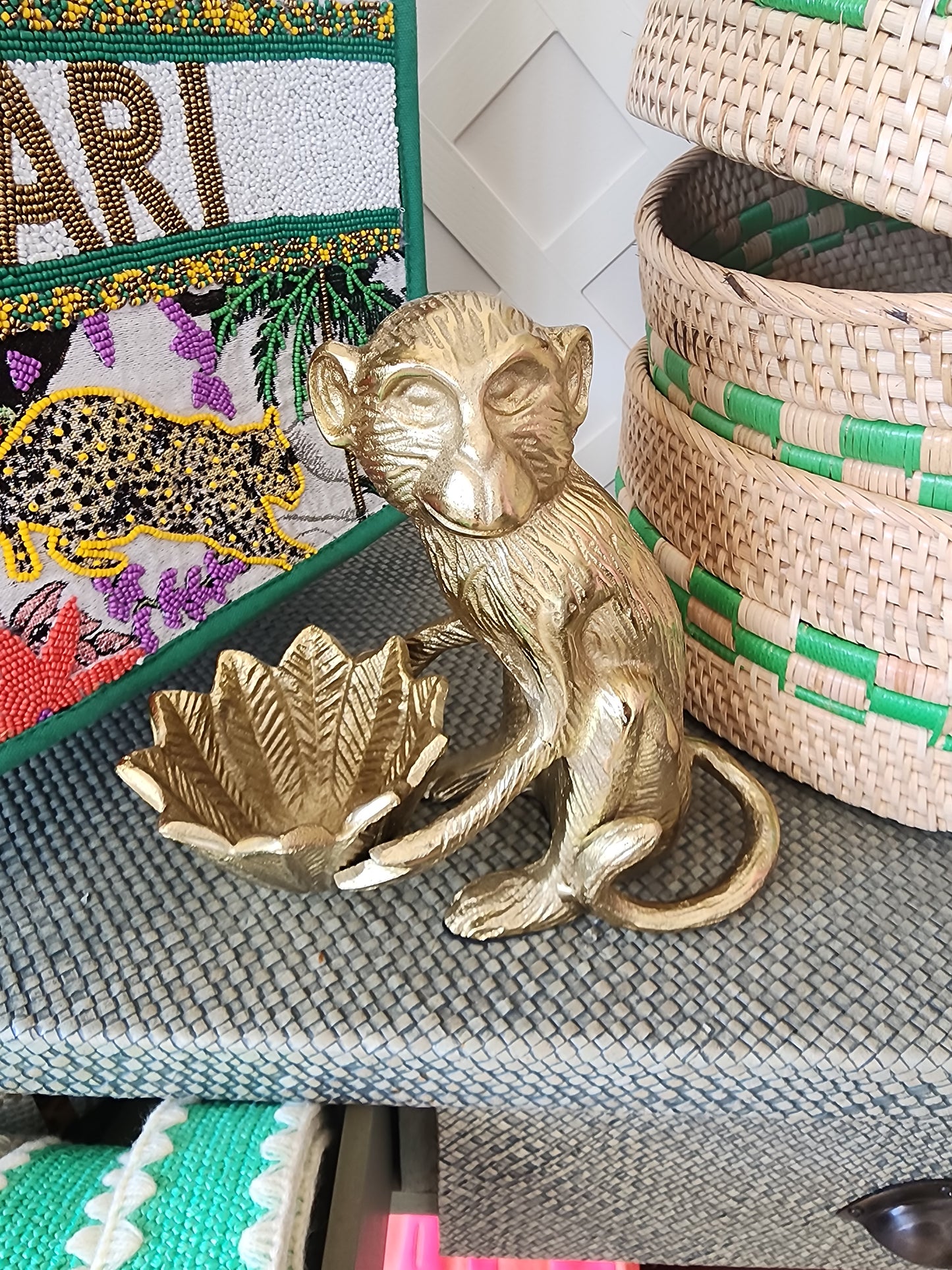 Monkey w/ Flower Bowl